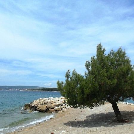 1-Bedroom Apartment With Loggia In Punat Island Krk Exteriör bild